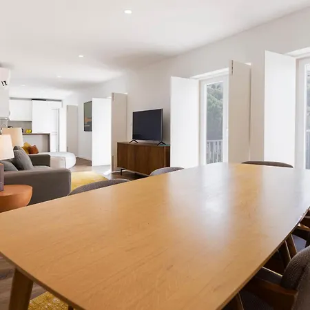 Appartement 3bdr In Graça By Lovelystay