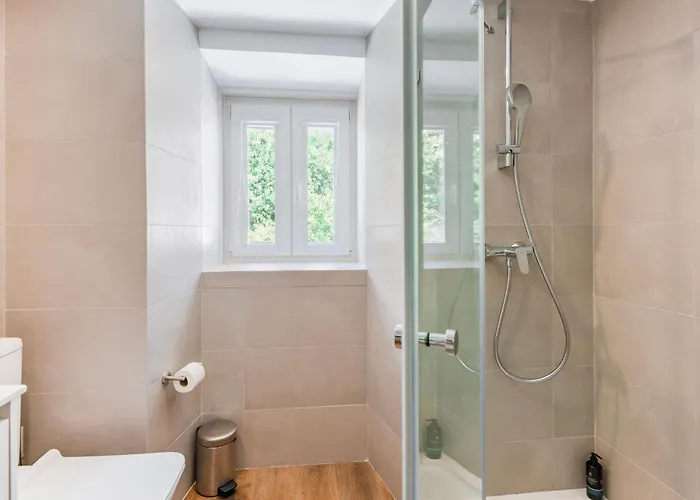 아파트 3bdr In Graca By Lovelystay 리스본