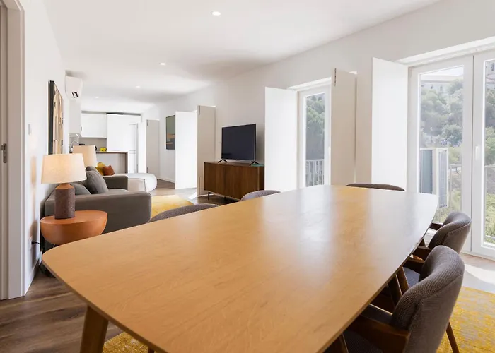 Lejlighed 3bdr In Graca By Lovelystay