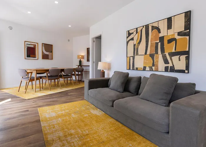 아파트 3bdr In Graca By Lovelystay