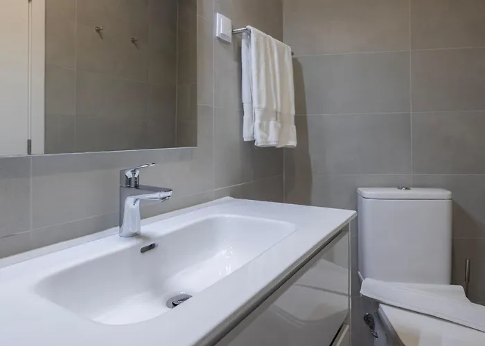 3bdr In Graca By Lovelystay 아파트 *