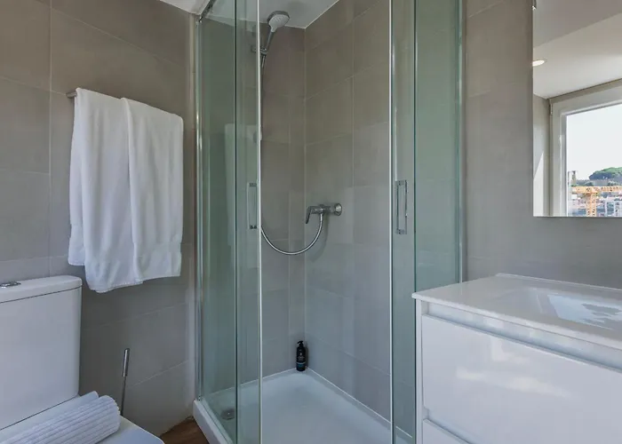 아파트 3bdr In Graca By Lovelystay 리스본